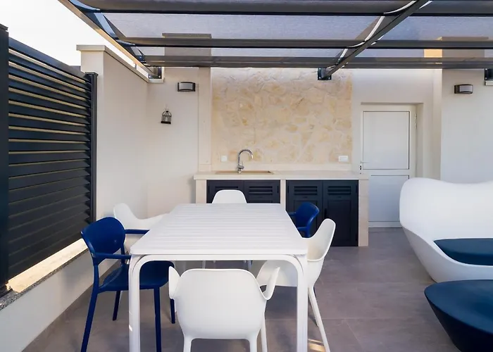 Appartement Luxury Apartment- Balcony- Private Rooftop And Jacuzzi- Common Pool Trogir