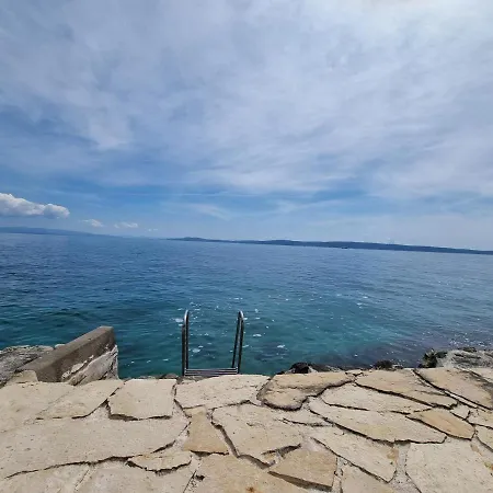 Luxury Apartment- Balcony- Private Rooftop And Jacuzzi- Common Pool Apartment Trogir