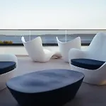 公寓 Luxury Apartment- Balcony- Private Rooftop And Jacuzzi- Common Pool *