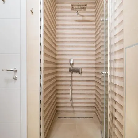 Apartmán Luxury Apartment- Balcony- Private Rooftop And Jacuzzi- Common Pool Trogir